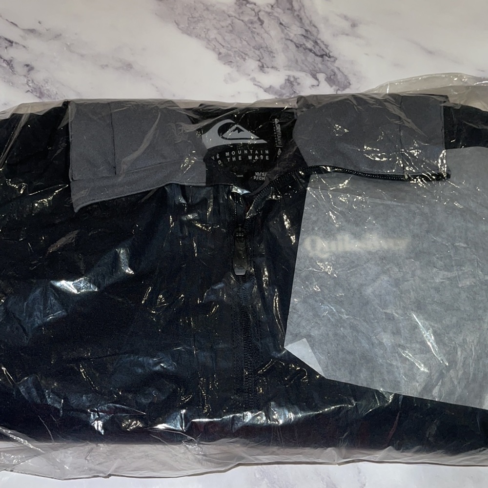 🔥QUIKSILVER Boy's In The Hood Snow Jacket NWT - Picture 16 of 16